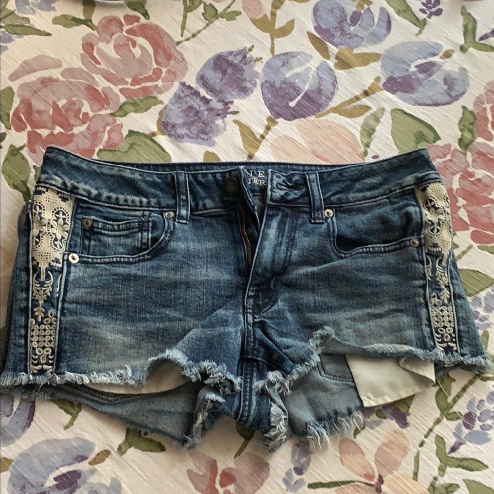AE Shorts 6